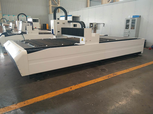 Peiriant Torri Laser Ffibr 1000W 2000W 3000W 4000W 6Kw ar gyfer Plate Metal