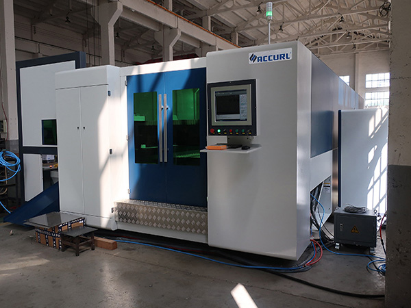 Peiriant Torri Laser Ffibr 3000W gyda Changer Pallet Dwbl
